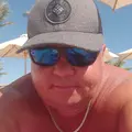 Алекс из Магнитогорска, мне 45, познакомлюсь на одну ночь