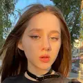 Диана из Саратова, ищу на сайте общение