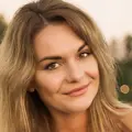 Я Инесса, 23, знакомлюсь для виртуального секса в Елизове