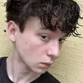 Дима из Гатчины, мне 18, познакомлюсь для вирта