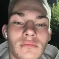 Я Илья, 20, из Москвы, ищу знакомства без обязательств