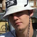 Я Ваня, 20, из Златоуста, ищу знакомство для без обязательств