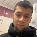 Я Джони, 26, из Москвы, ищу знакомство для приятного времяпровождения