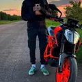 Я Макс, 23, знакомлюсь без обязательств в Омске