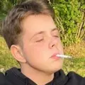 Я Виталий, 21, из Петрозаводска, ищу знакомство для регулярного секса