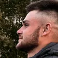 Я Михаил, 20, из Череповца, ищу знакомство для постоянных отношений