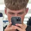 Я Миша, 18, из Михайловска, ищу знакомство для приятного времяпровождения