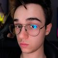 Я Руслан, 20, из Сочи, ищу знакомства на одну ночь