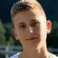 Ваня из Сочи, мне 18, познакомлюсь для на одну ночь