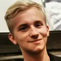 Я Владимир, 22, из Людинова, ищу знакомство для общения