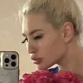 Я Мия, 18, из Ростова-на-Дону, ищу знакомство для открытые отношения