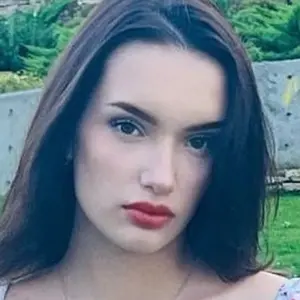 Я Ronya, 19, из Москвы, ищу знакомство для дружбы