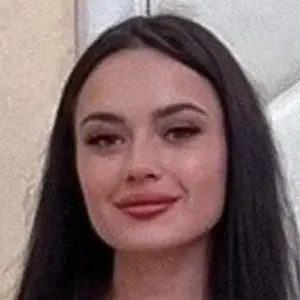 Я Лиза, 27, из Великих Лук, ищу знакомства на одну ночь