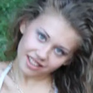 Я Надежда, 21, из Аскарова, ищу знакомство для постоянных отношений