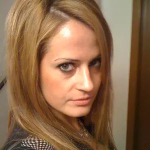 Я Карина, 25, из Няндомы, ищу знакомства без обязательств