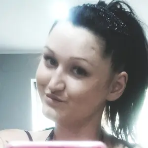 Инесса из Ломоносова, ищу на сайте общение