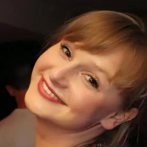 Милана из Каширы, мне 21, познакомлюсь для виртуального секса