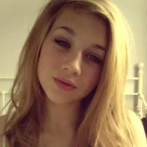 Я Регина, 18, знакомлюсь для дружбы в Веневе