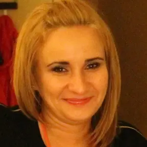 Полина из Саяногорска, мне 27, познакомлюсь для общения