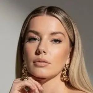 Я Sveta, 28, знакомлюсь без обязательств в Москве