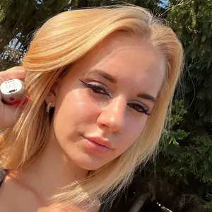 Я Софа, 19, из Москвы, ищу знакомство для общения