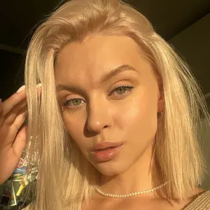 Я Александра, 24, из Азова, ищу знакомство для общения