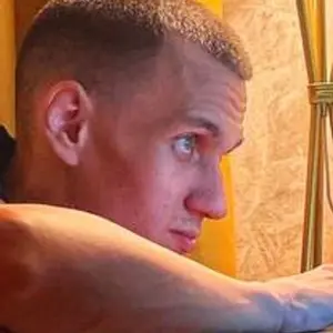Иван из Пскова, мне 23, познакомлюсь для вирт