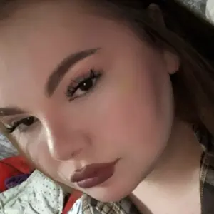 Я Милена, 20, из Москвы, ищу знакомства на одну ночь