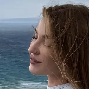 Арина из Санкт-Петербурга, ищу на сайте приятное времяпровождение