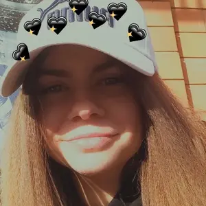 Я Виолетта, 21, знакомлюсь для общения в Керчи