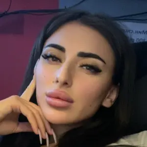 Милана из Владикавказа, мне 28, познакомлюсь без обязательств