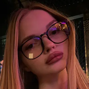 Я Лика, 18, из Нью-йорка, ищу знакомство для общения