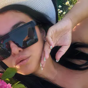 Я Дина, 26, из Новосибирска, ищу знакомство для приятного времяпровождения