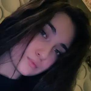 Я Алина, 20, из Санкт-Петербурга, ищу знакомство для дружбы