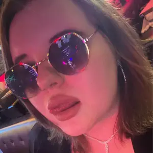 Я Маргаритта, 24, из Екатеринбурга, ищу знакомство для общения