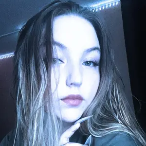 Я Кристина, 18, знакомлюсь для без обязательств в Екатеринбурге