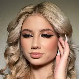 Я Екатерина, 20, знакомлюсь для дружбы в Омске