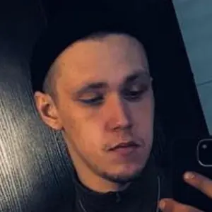 Я Алекс, 21, из Санкт-Петербурга, ищу знакомство для на одну ночь