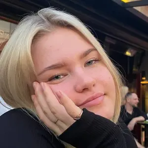 Яся из Краснознаменска, мне 25, познакомлюсь для открытые отношения