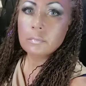 Диана из Крымска, мне 44, познакомлюсь на одну ночь