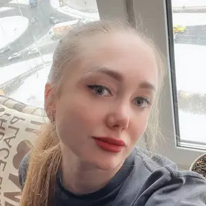 Irina из Евпатории, ищу на сайте общение