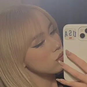 Александра из Челябинска, мне 19, познакомлюсь для приятного времяпровождения