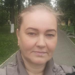 Ксюша из Челябинска, мне 44, познакомлюсь для без обязательств