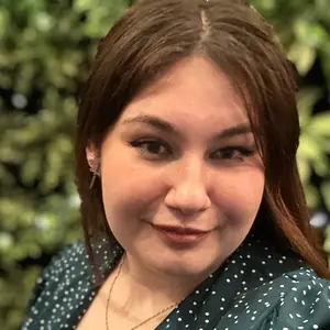 Я Надя, 26, знакомлюсь для вирта в Вологде