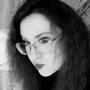 Надюшка из Аксая, ищу на сайте вирта