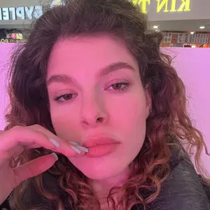 Я Дана, 24, из Краснодара, ищу знакомство для общения