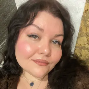 Я Елена, 36, знакомлюсь для открытые отношения в Челябинске