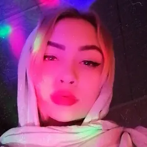 Я Алина, 23, знакомлюсь для общения в Смоленске