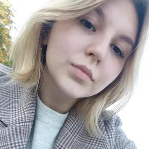 Кристина из Кировска, ищу на сайте знакомства без обязательств