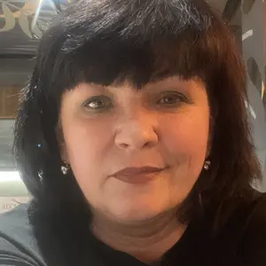 Я Ирина, 52, из Санкт-Петербурга, ищу знакомство для вирта